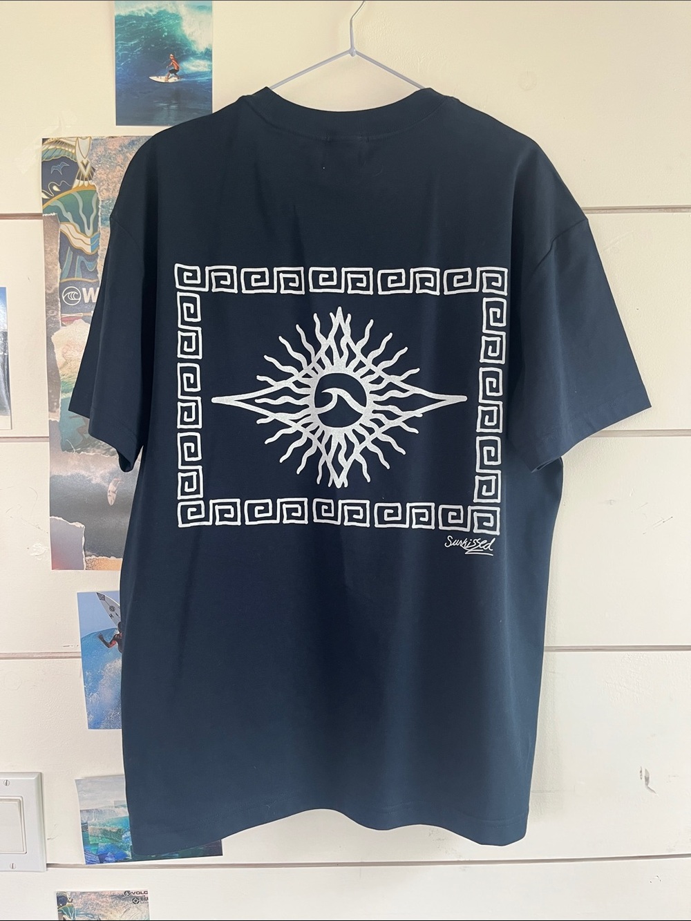 Retro style 90s Sun Wave Graphic Tee — Navy surfer boxy tee